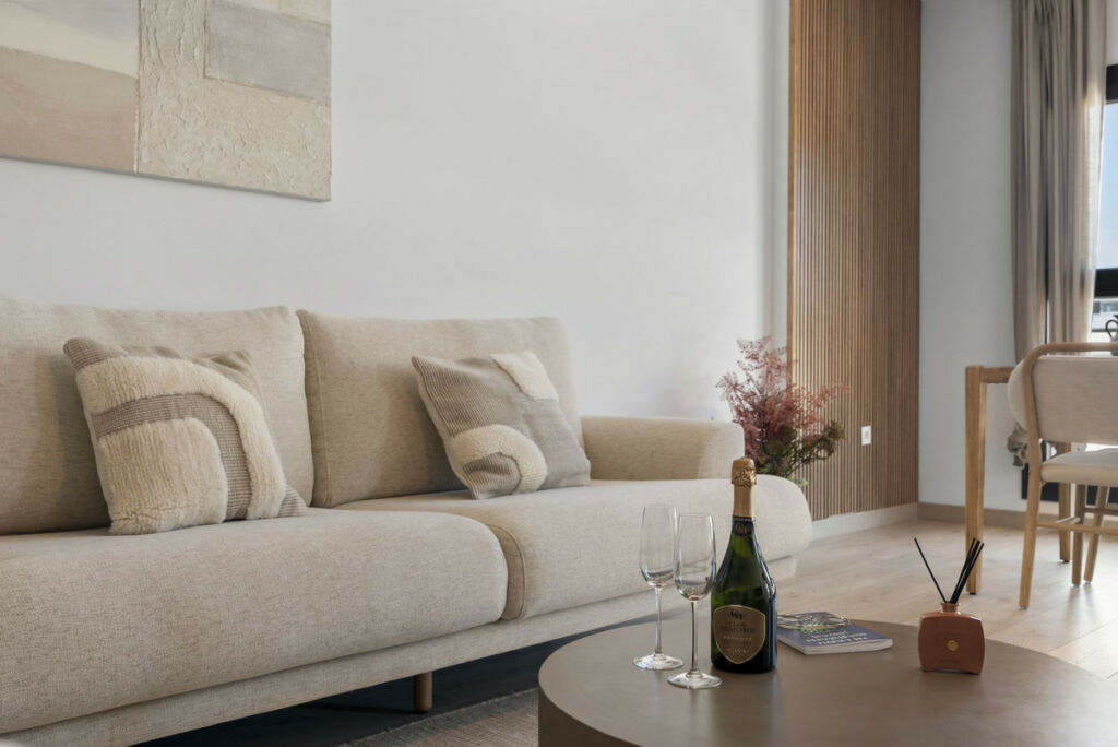 Middle Floor Apartment Estepona Málaga - image 21