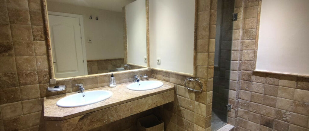 Middle Floor Apartment Atalaya Málaga - image 21