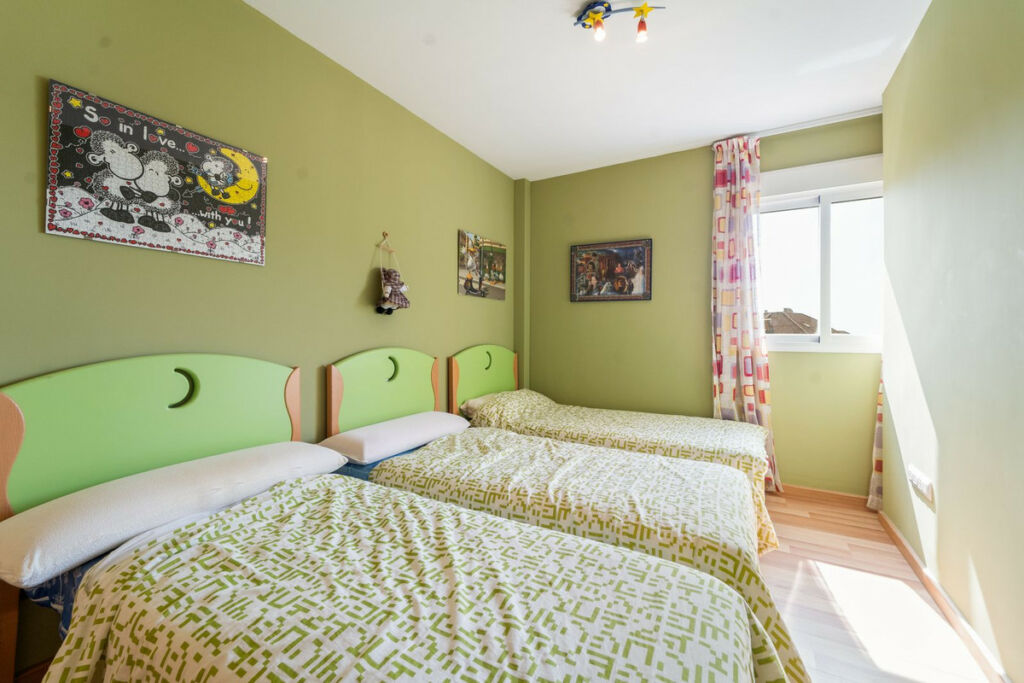Middle Floor Apartment Fuengirola Málaga - image 21
