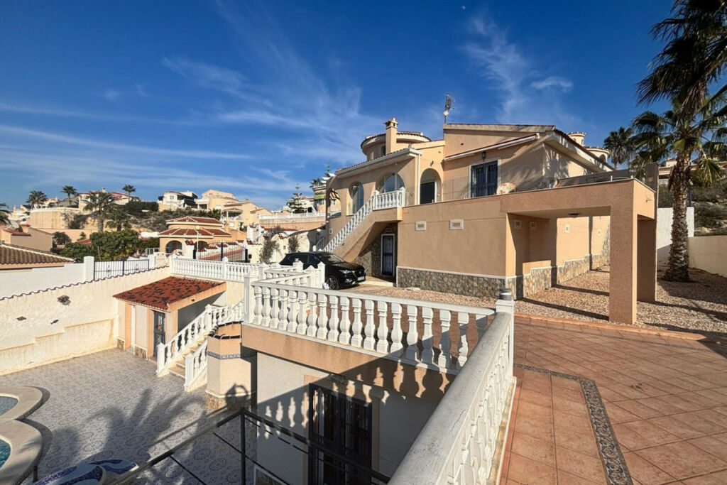 Detached Villa Ciudad Quesada Alicante - image 21