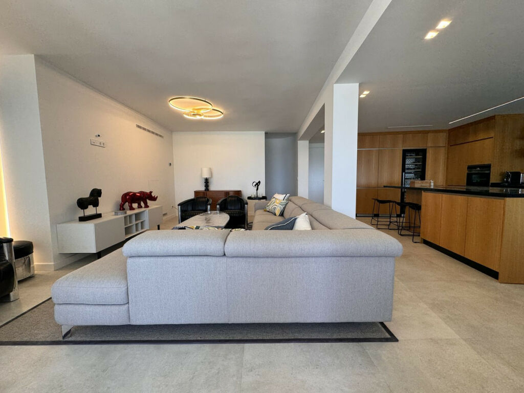 Middle Floor Apartment Puerto de Cabopino Málaga - image 34