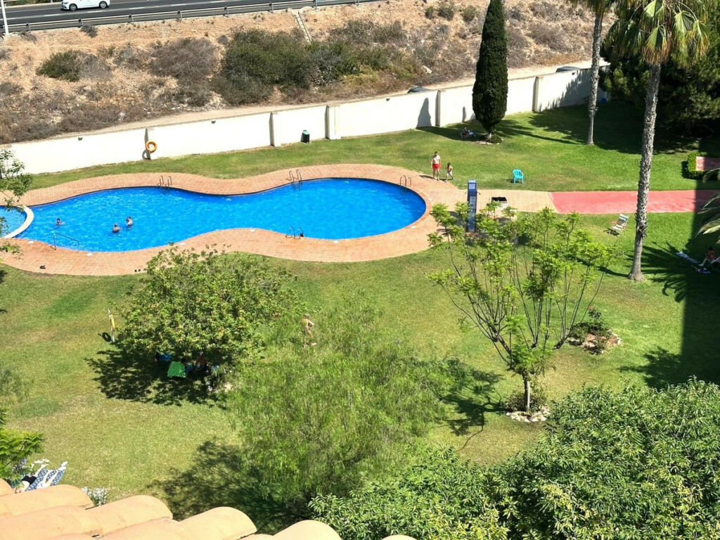 Middle Floor Apartment Torrevieja Alicante - image 21