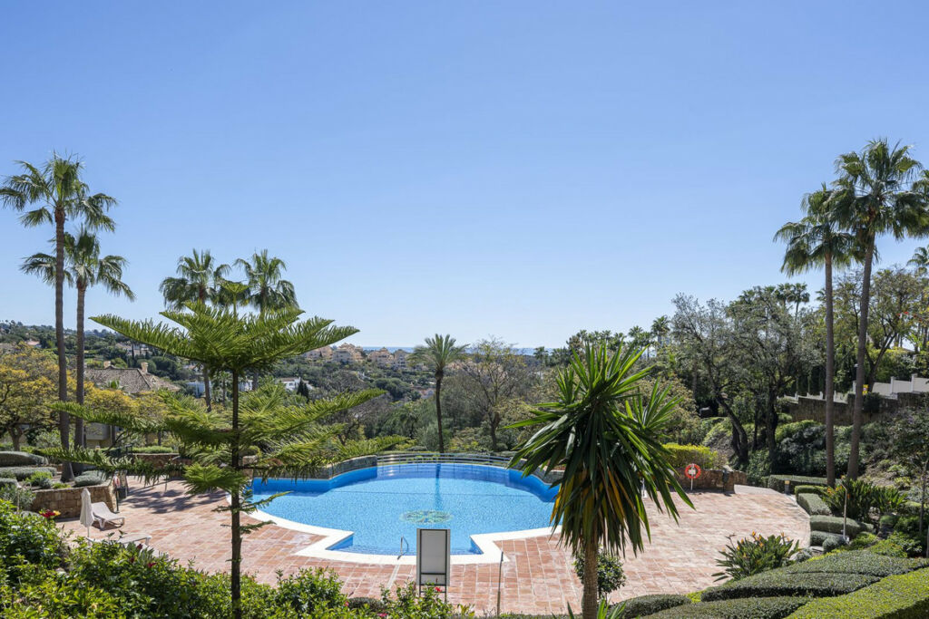 Middle Floor Apartment Elviria Málaga - image 21