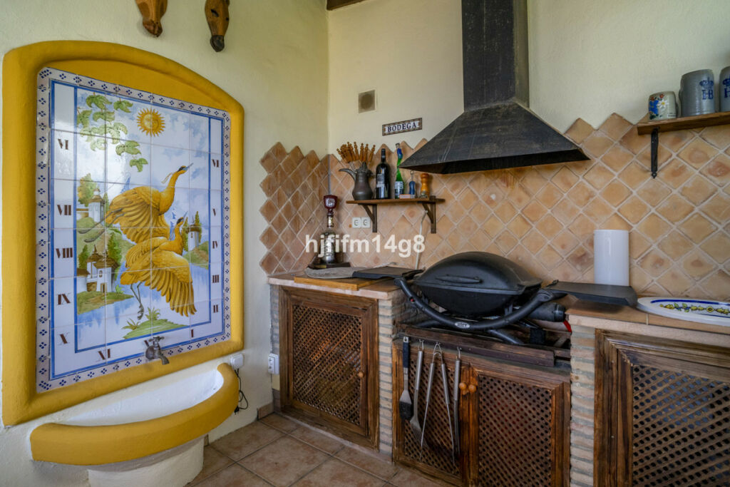 Townhouse Nueva Andalucía Málaga - image 21
