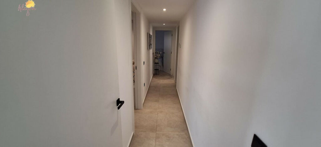 Middle Floor Apartment Torrevieja Alicante - image 21