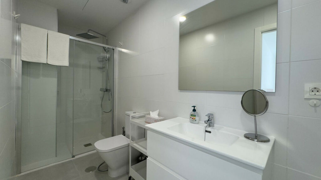 Top Floor Apartment Nueva Andalucía Málaga - image 21