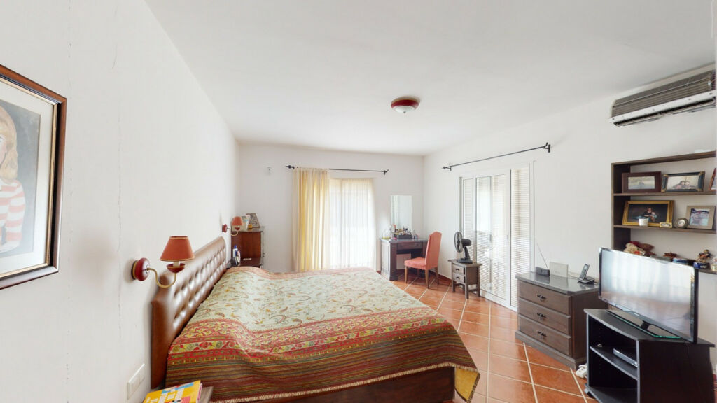 Detached Villa Macharaviaya Málaga - image 21