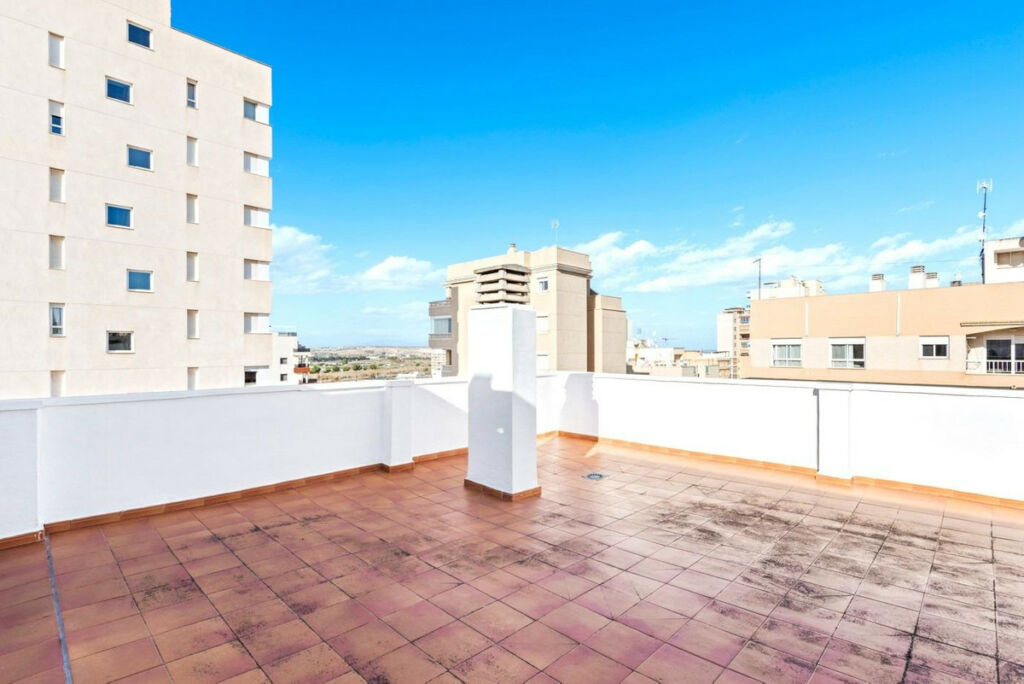 Middle Floor Apartment Guardamar del Segura Alicante - image 21