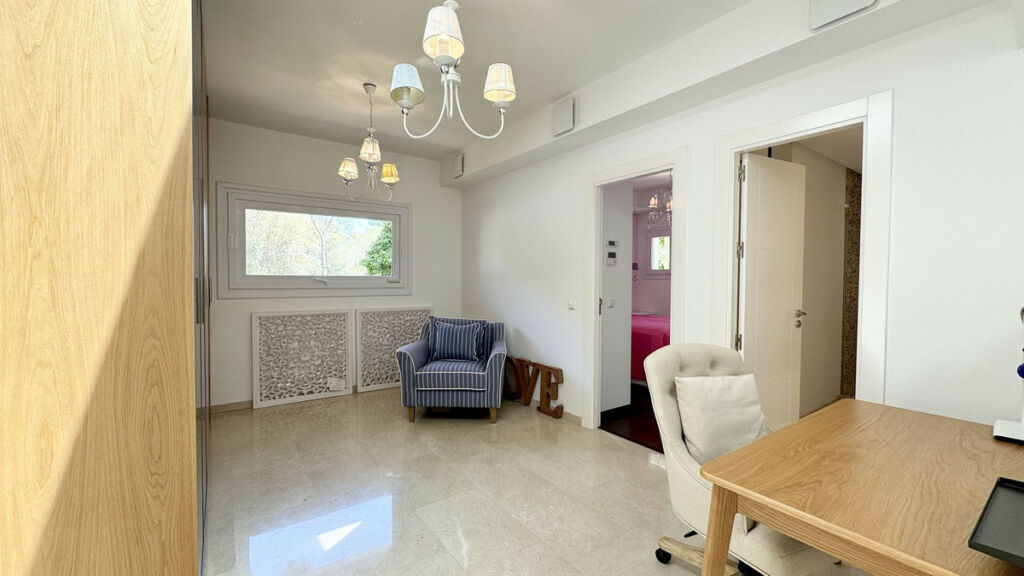 Detached Villa Elviria Málaga - image 21