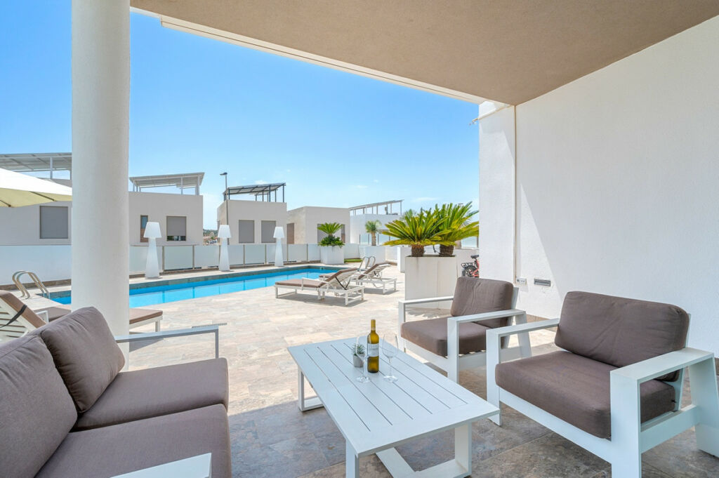 Detached Villa Villamartin Alicante - image 21