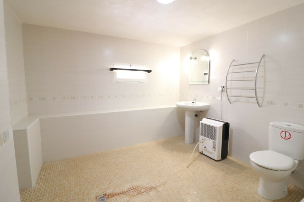 Detached Villa Rojales Hills Alicante - image 21
