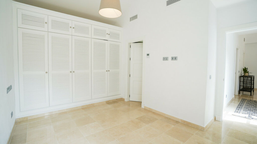 Detached Villa El Madroñal Málaga - image 21