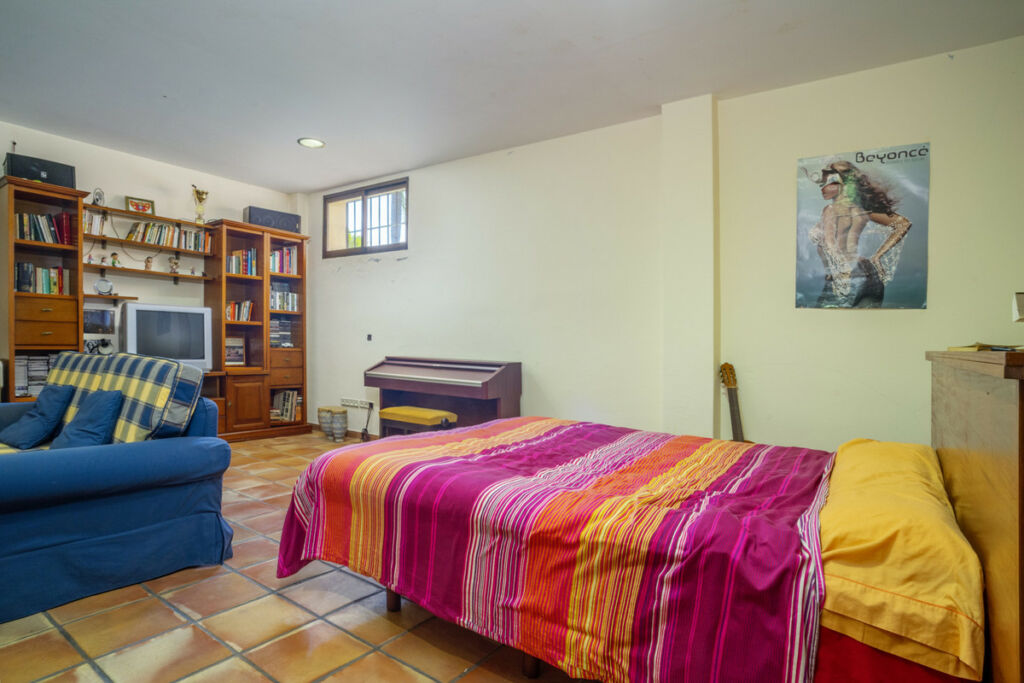 Detached Villa Guadalmina Alta Málaga - image 22
