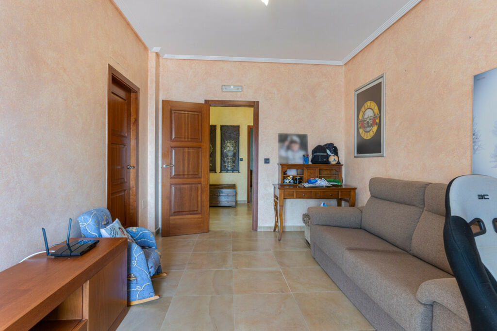 Detached Villa Los Montesinos Alicante - image 22