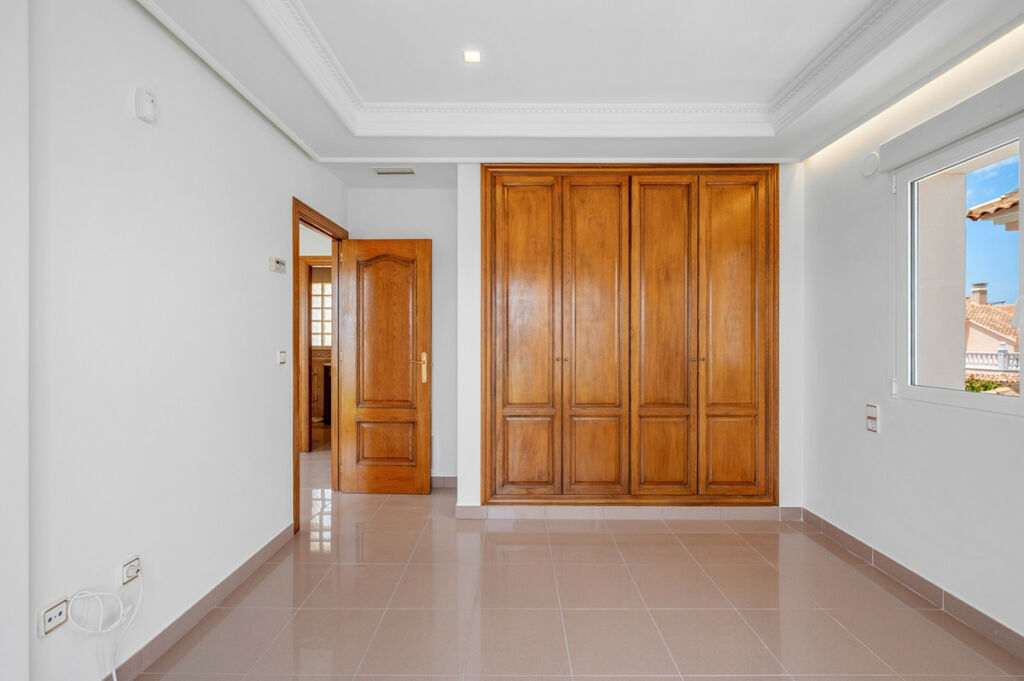 Detached Villa Torrevieja Alicante - image 22