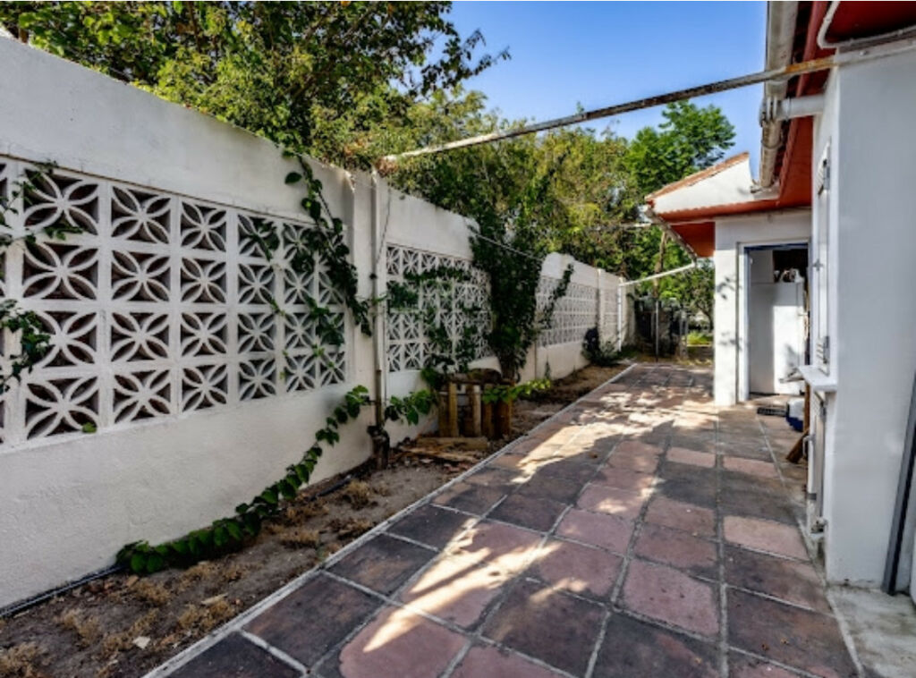 Detached Villa Marbella Málaga - image 22