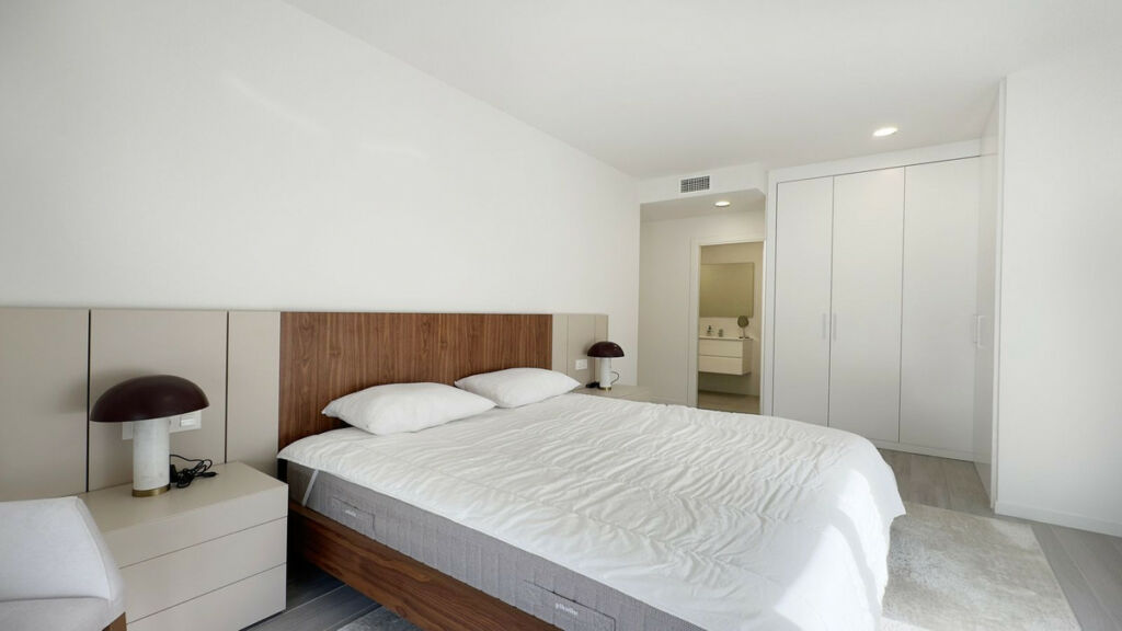Top Floor Apartment Nueva Andalucía Málaga - image 22
