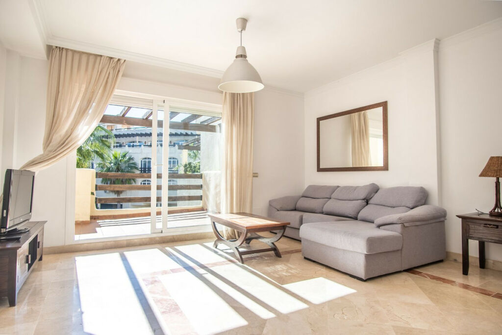 Middle Floor Apartment New Golden Mile Málaga - image 22