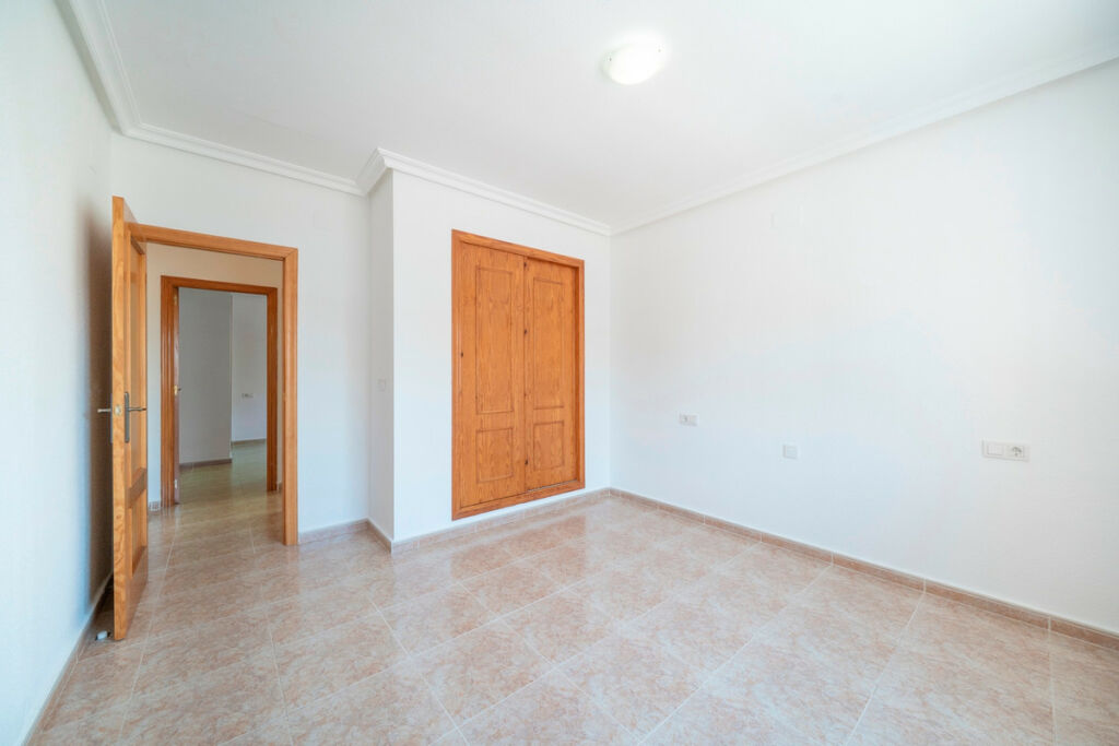 Detached Villa Algorfa Alicante - image 22