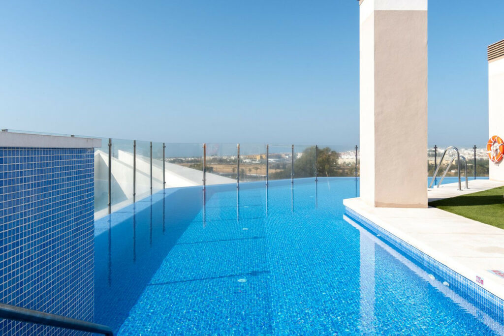 Top Floor Apartment Nueva Andalucía Málaga - image 22