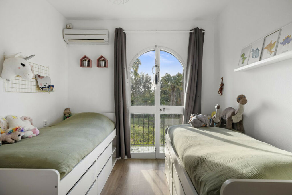 Detached Villa Alhaurín el Grande Málaga - image 22