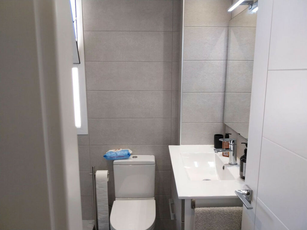 Middle Floor Apartment Estepona Málaga - image 22
