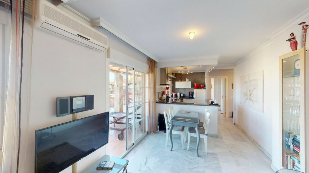 Penthouse Mezquitilla Málaga - image 22
