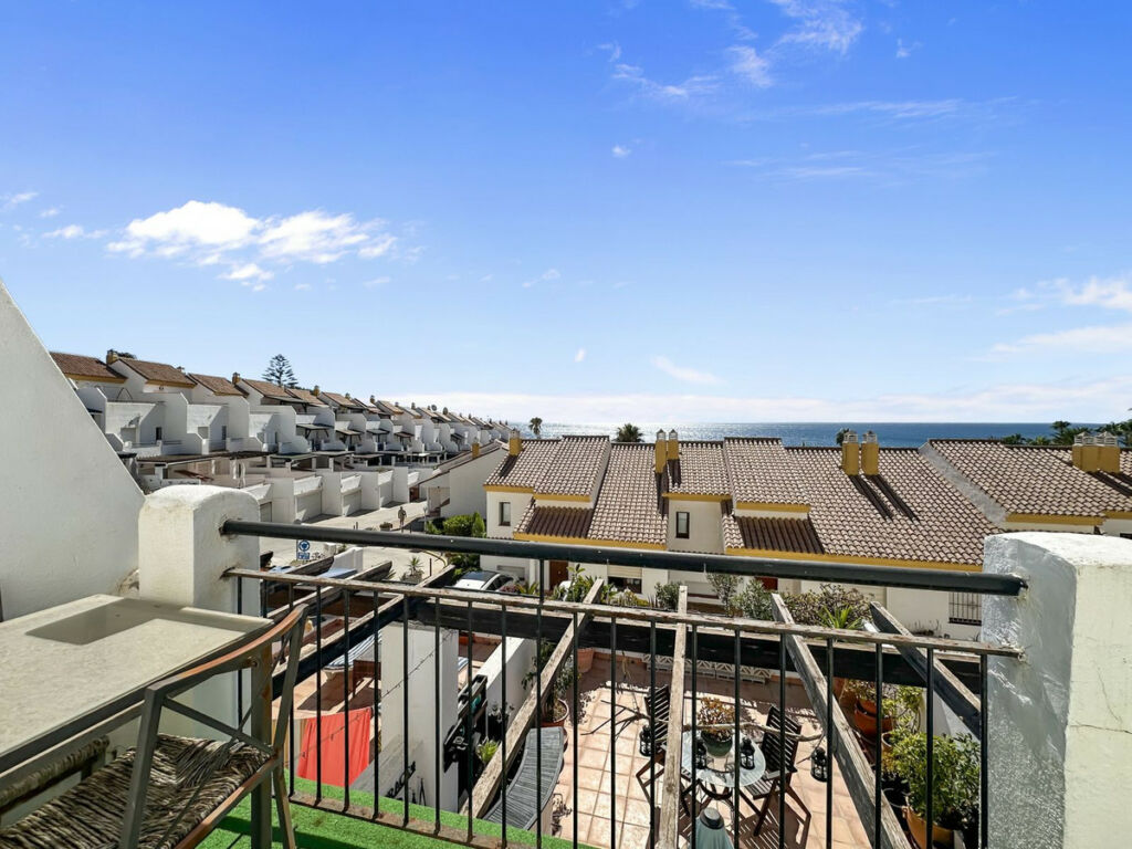Townhouse Manilva Málaga - image 23