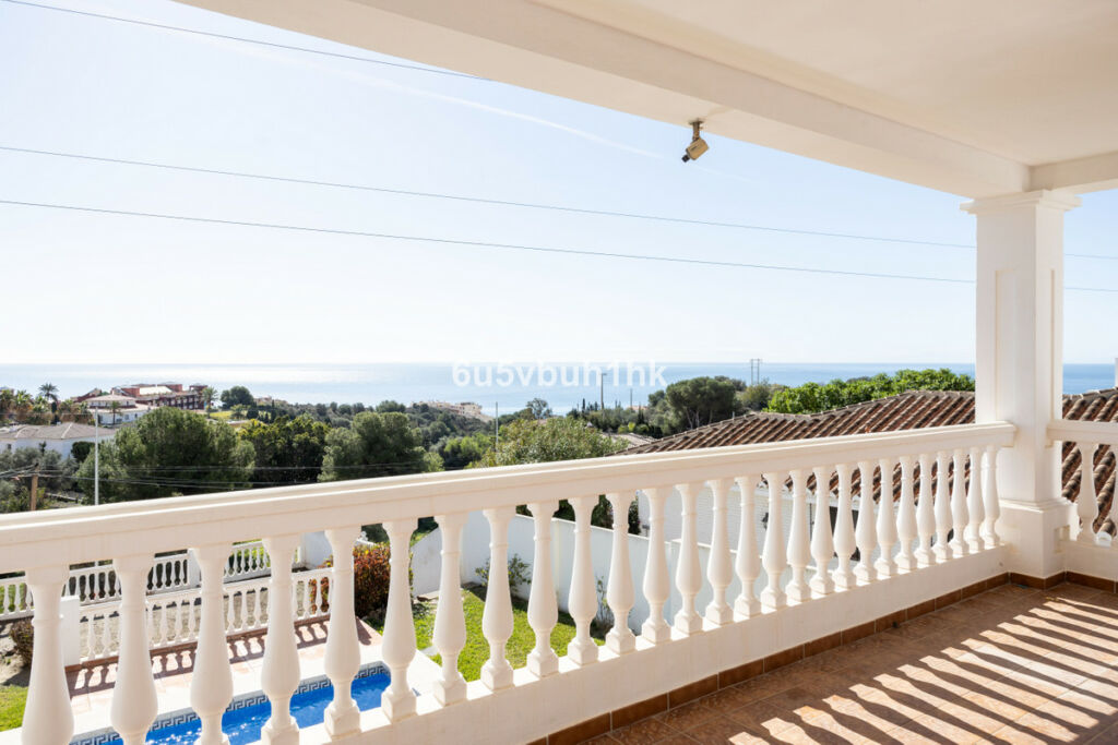 Detached Villa La Capellania Málaga - image 22