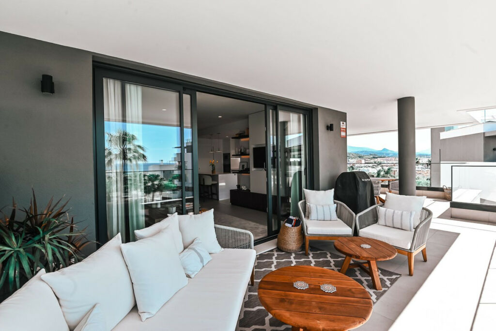 Middle Floor Apartment Estepona Málaga - image 22