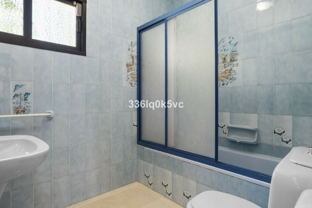 Detached Villa Las Chapas Málaga - image 22