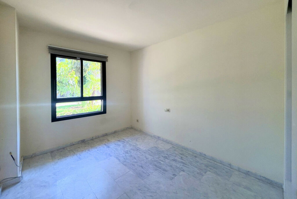 Ground Floor Apartment La Alcaidesa Cádiz - image 22