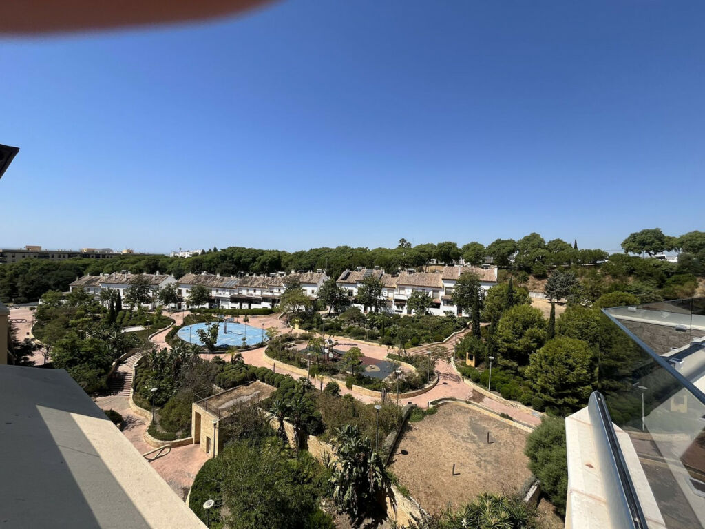 Penthouse Estepona Málaga - image 22