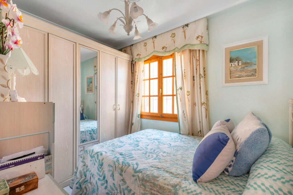 Detached Villa Torrevieja Alicante - image 21