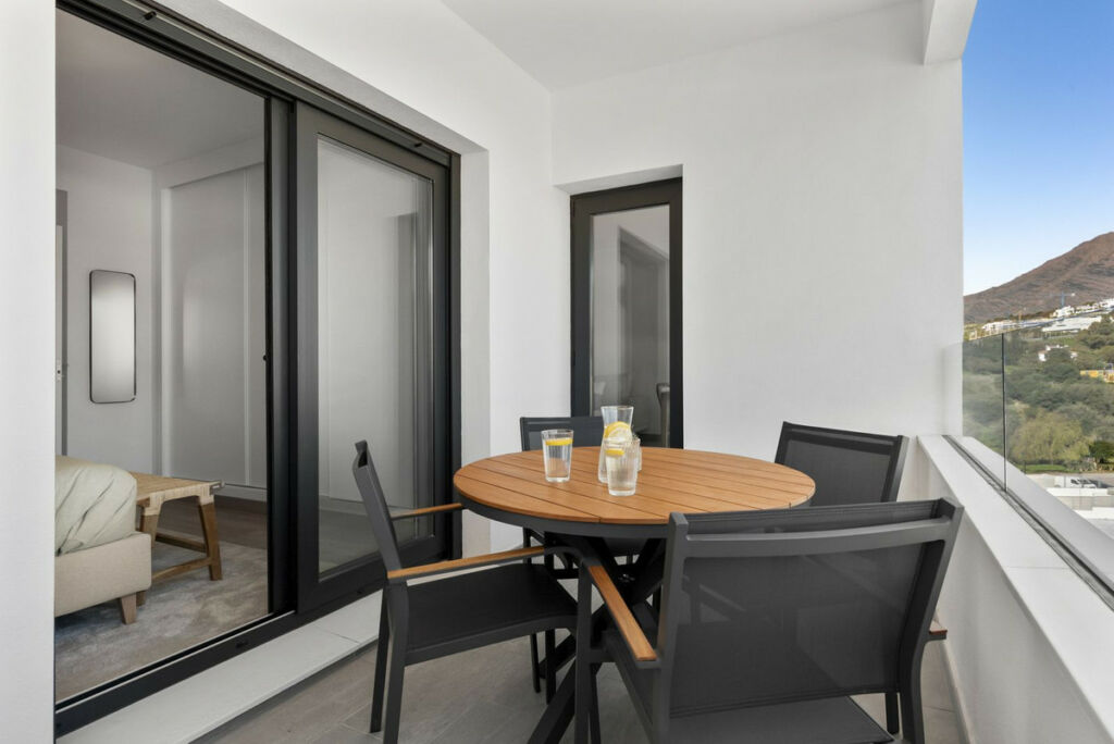 Middle Floor Apartment Estepona Málaga - image 22