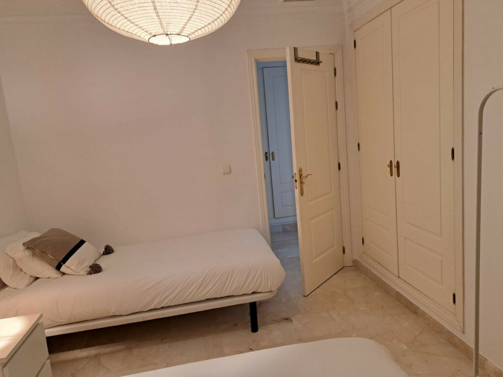 Ground Floor Apartment Benahavís Málaga - image 22