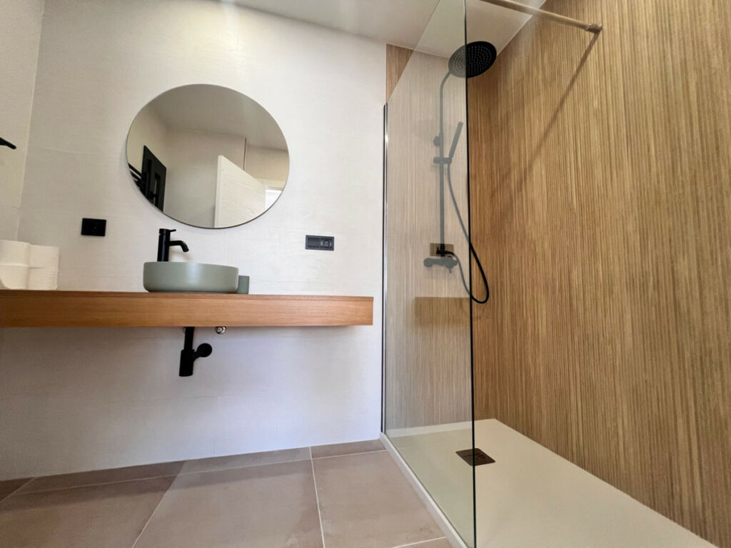 Detached Villa Estepona Málaga - image 22