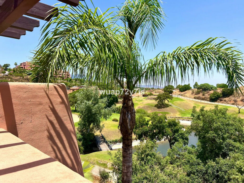 Penthouse La Mairena Málaga - image 22