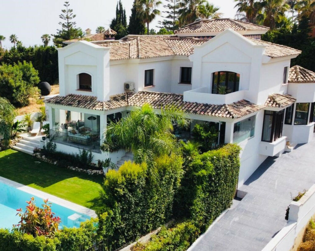 Detached Villa Marbella Málaga - image 22