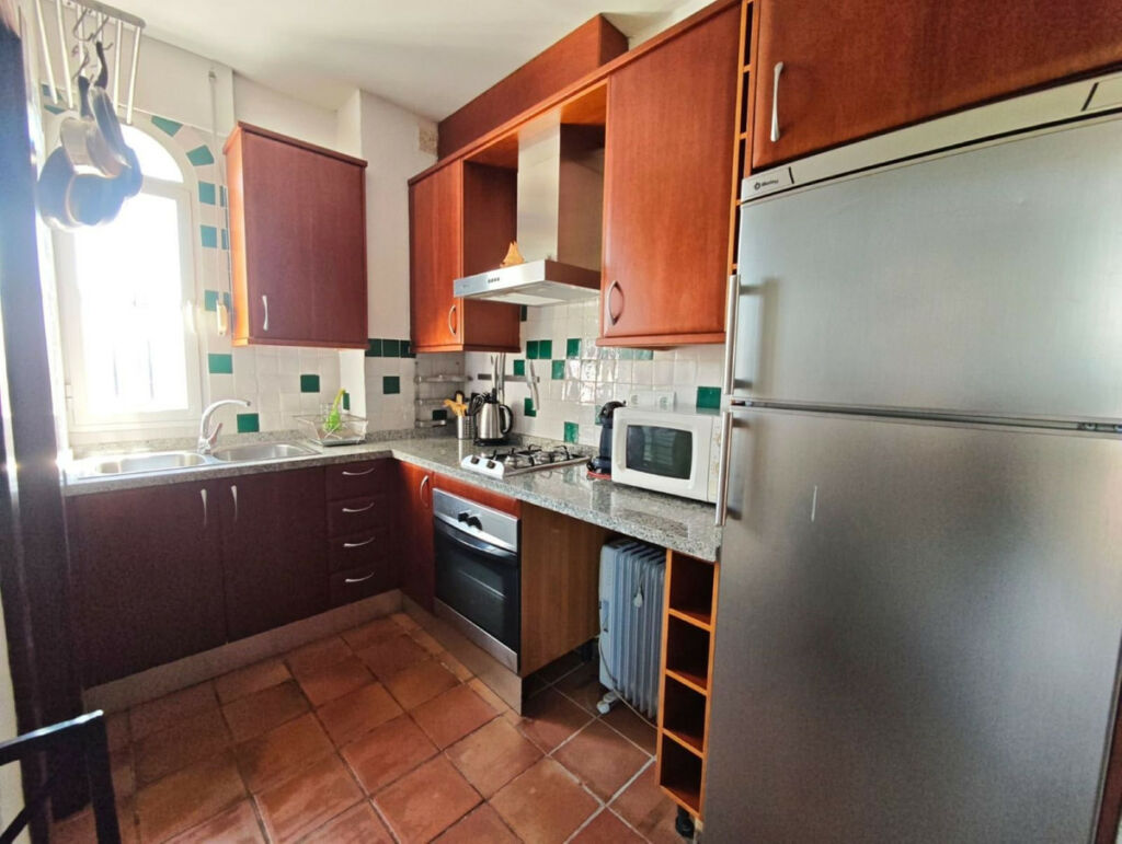 Detached Villa Estepona Málaga - image 21