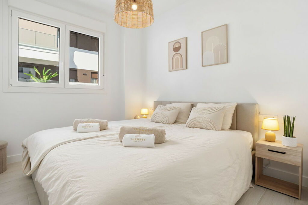 Middle Floor Apartment Estepona Málaga - image 22