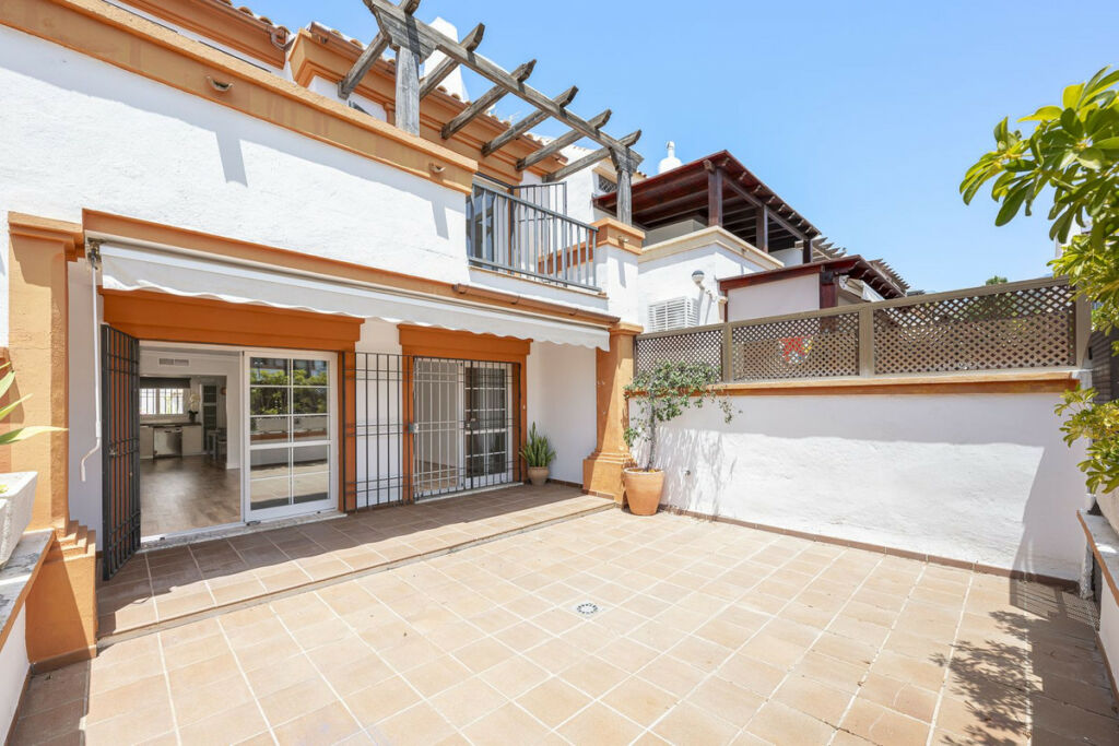Townhouse Marbella Málaga - image 22