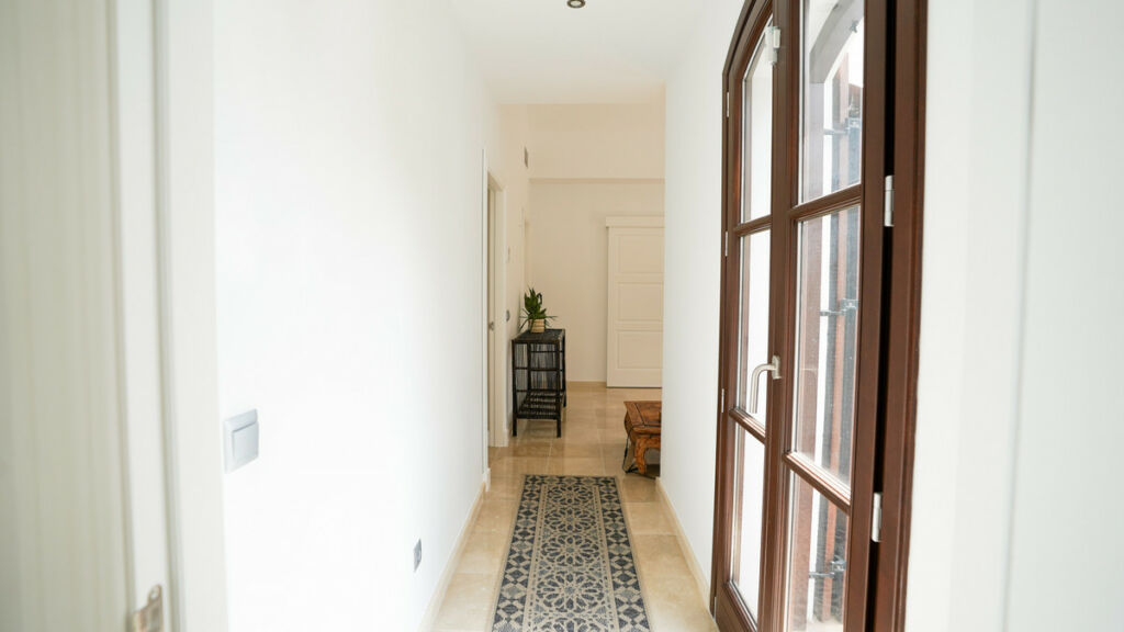 Detached Villa El Madroñal Málaga - image 22