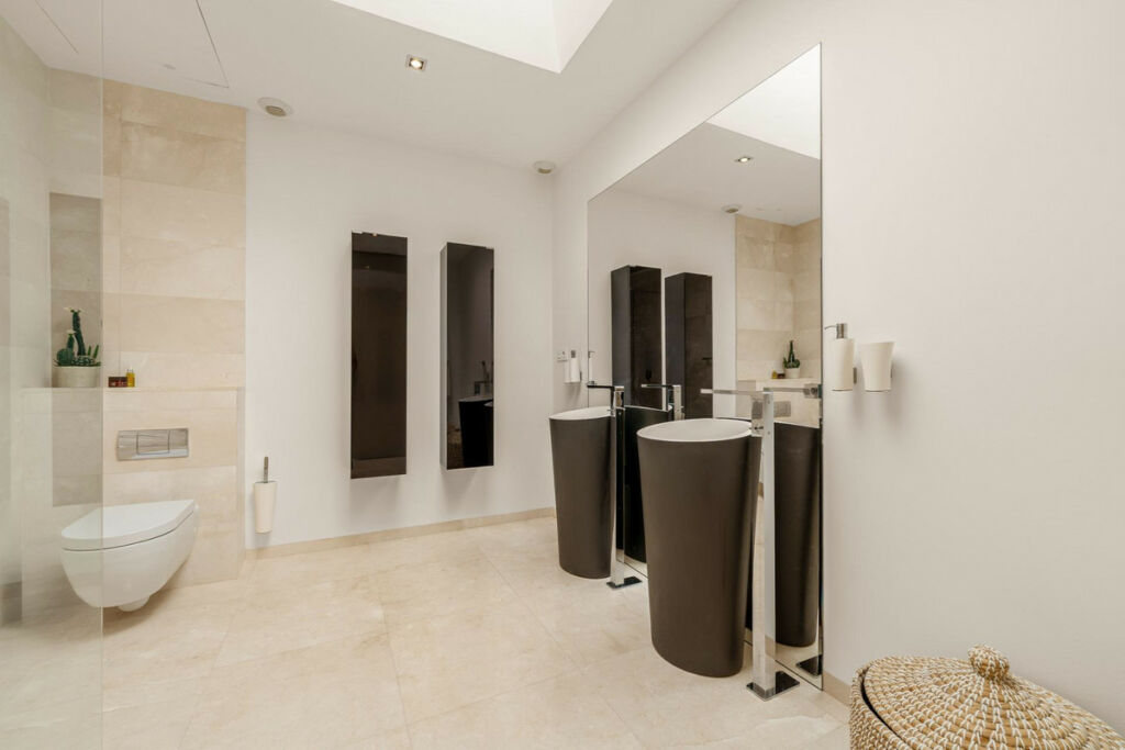 Detached Villa Marbella Málaga - image 22