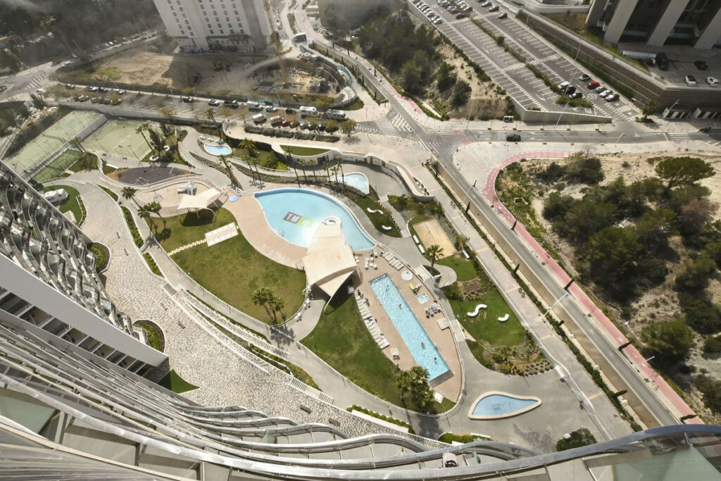 Middle Floor Apartment Benidorm Alicante - image 22