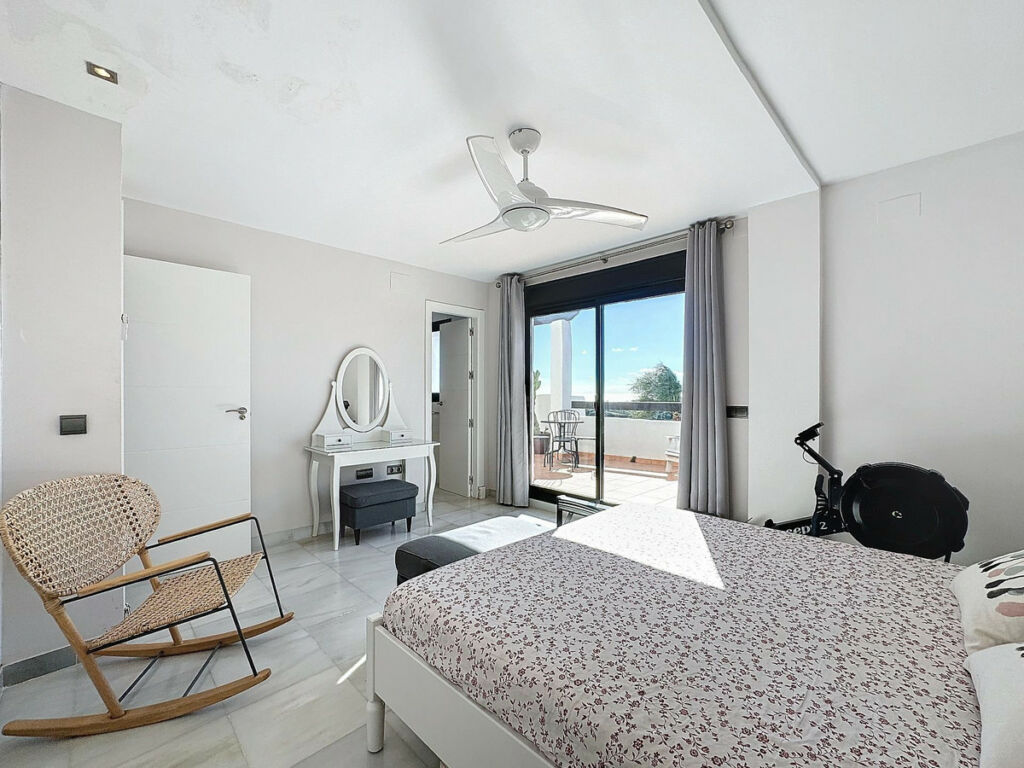 Penthouse Casares Málaga - image 23