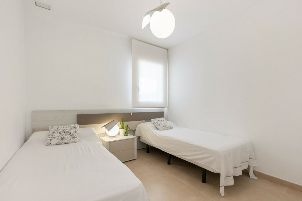 Middle Floor Apartment Villamartin Alicante - image 22