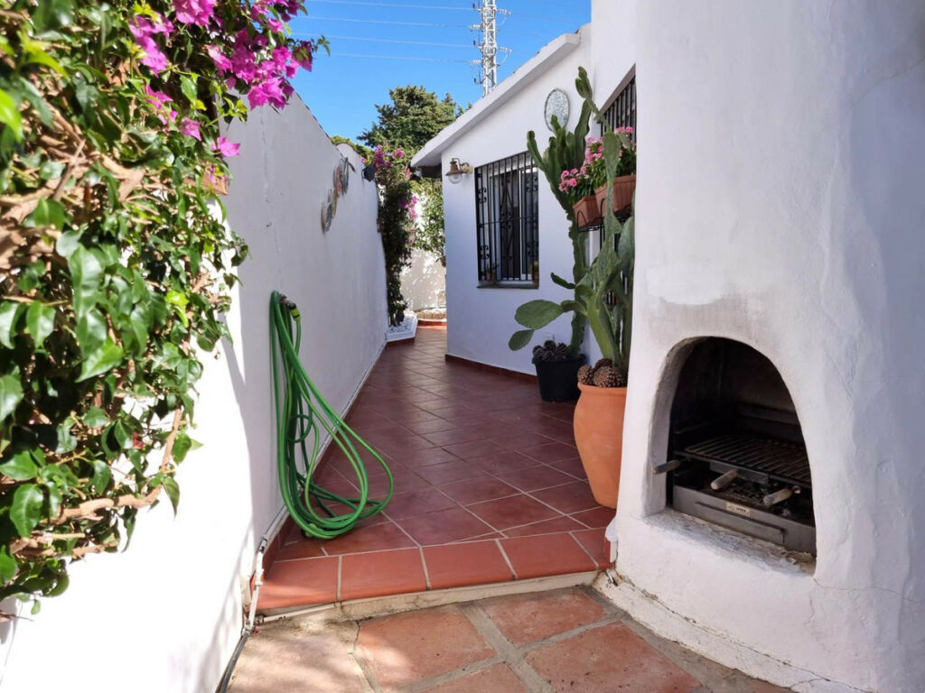 Semi-Detached House Calahonda Málaga - image 23