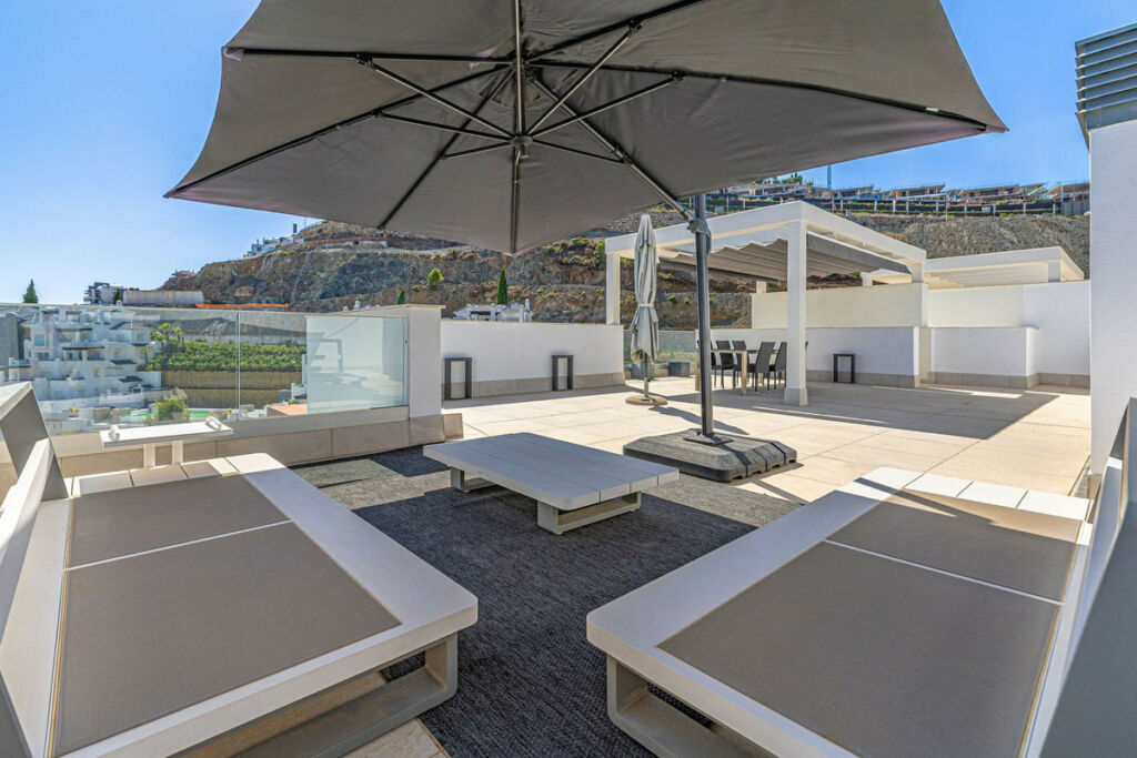 Penthouse La Quinta Málaga - image 4
