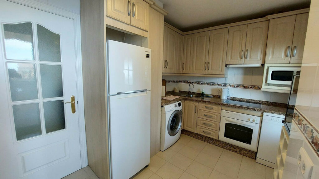 Penthouse Torreblanca Málaga - image 21